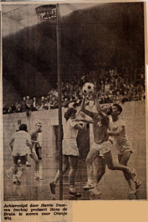 krant_25_11_1980_foto (Large).jpg